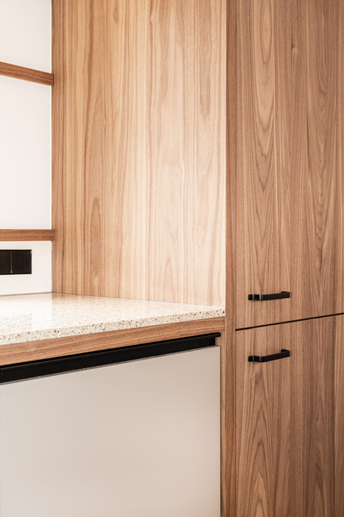 Op maat gemaakte kasten en keukens door Wessel Kuik binnenhuisarchitectuur. Doordacht, functioneel en op maat.
